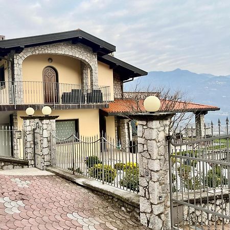 Apartamento Il Bacio Del Sole Lovere Exterior foto