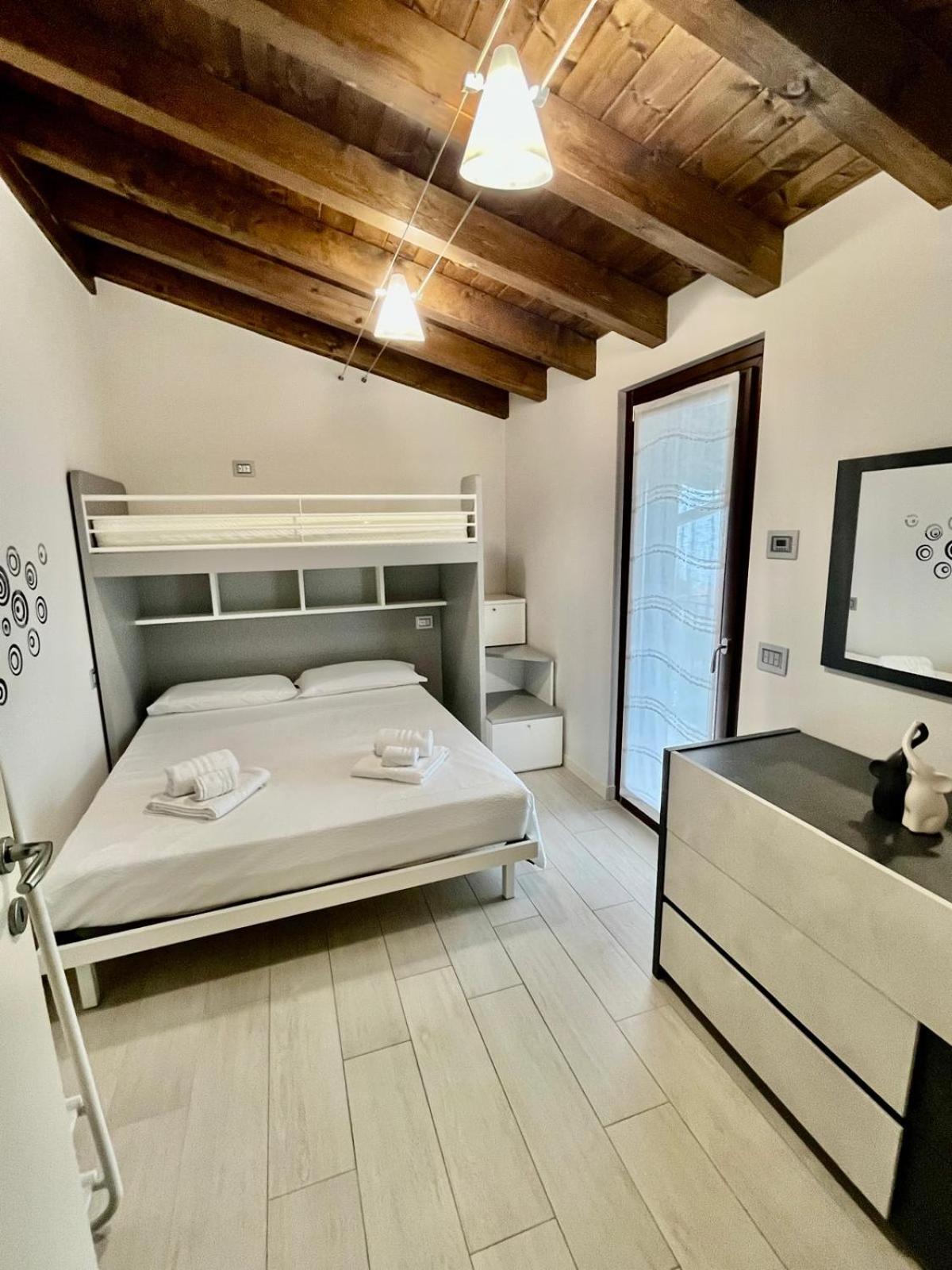 Apartamento Il Bacio Del Sole Lovere Exterior foto